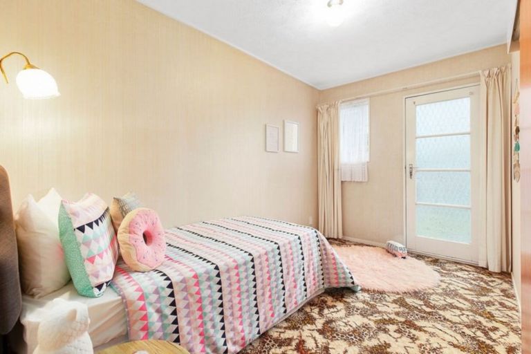 Photo of property in 10/171f Queens Drive, Lyall Bay, Wellington, 6022