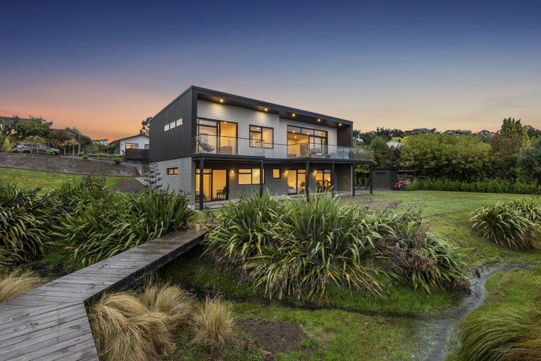 Photo of property in 30 Heathfield Drive, Mosgiel, 9024