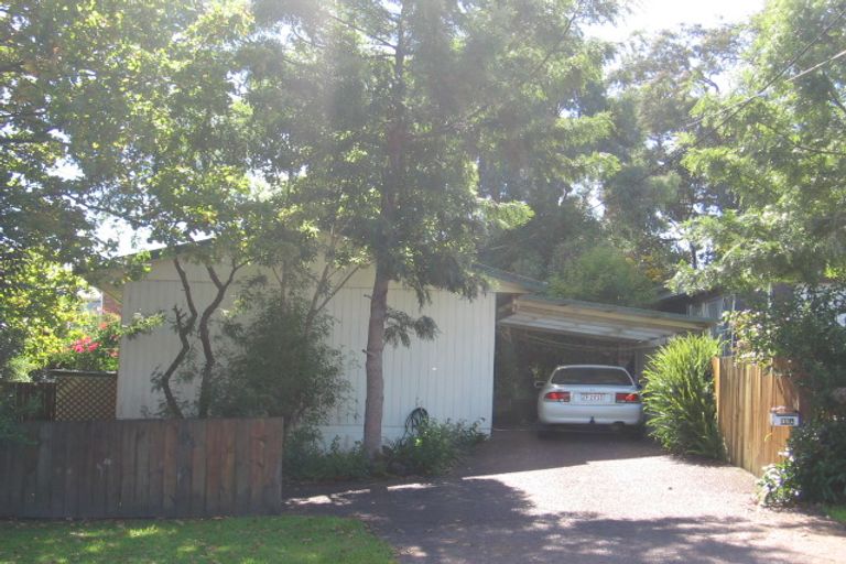 Photo of property in 35 Routley Drive, Glen Eden, Auckland, 0602