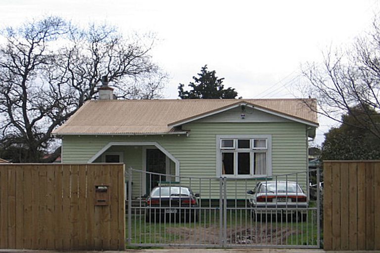 Photo of property in 40 Trafalgar Street, Levin, 5510