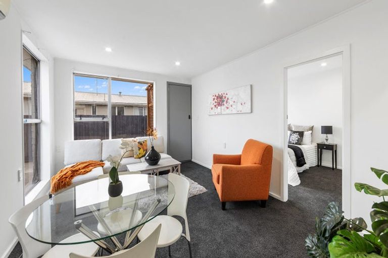 Photo of property in 2/560 Hereford Street, Linwood, Christchurch, 8011