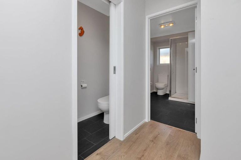 Photo of property in 80 One Tree Point Road, One Tree Point, 0118