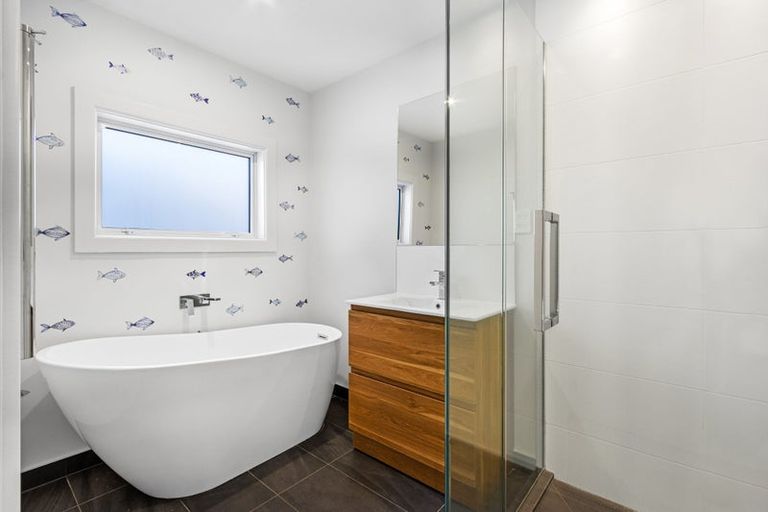 Photo of property in 10 Saint James Avenue, Papanui, Christchurch, 8053