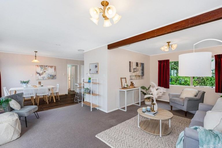 Photo of property in 8 Hicks Close, Whitby, Porirua, 5024