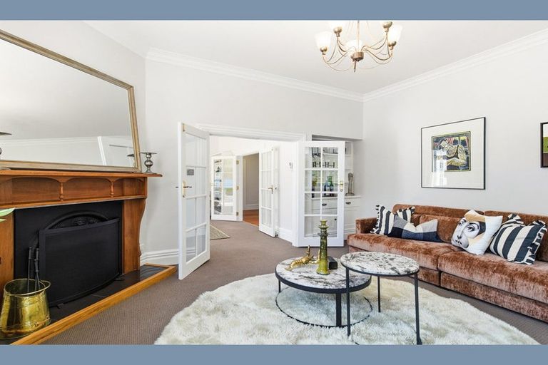 Photo of property in 15 Lucknow Terrace, Khandallah, Wellington, 6035