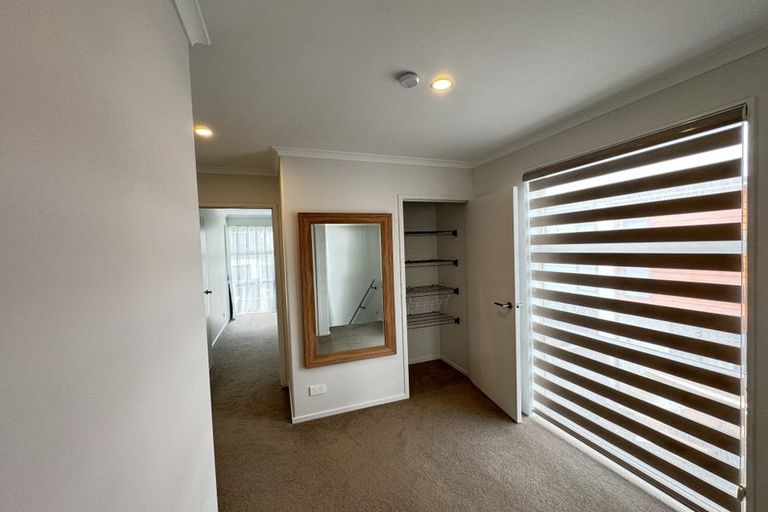 Photo of property in 26 Ian Morrison Road, Hobsonville, Auckland, 0616