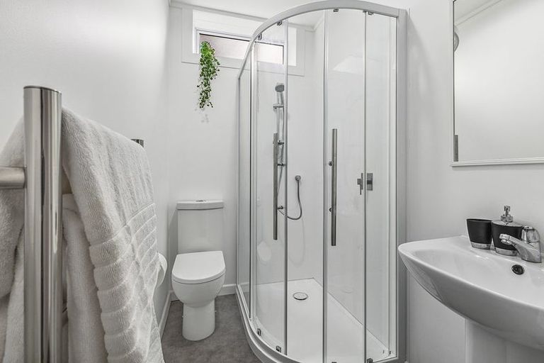 Photo of property in 18 Blackbridge Road, Wadestown, Wellington, 6012