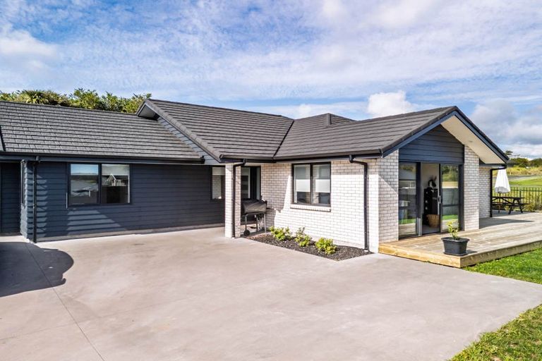 Photo of property in 13 Riverglen Drive, Haruru, 0204