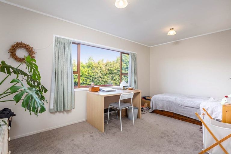 Photo of property in 15 Montclair Rise, Browns Bay, Auckland, 0630