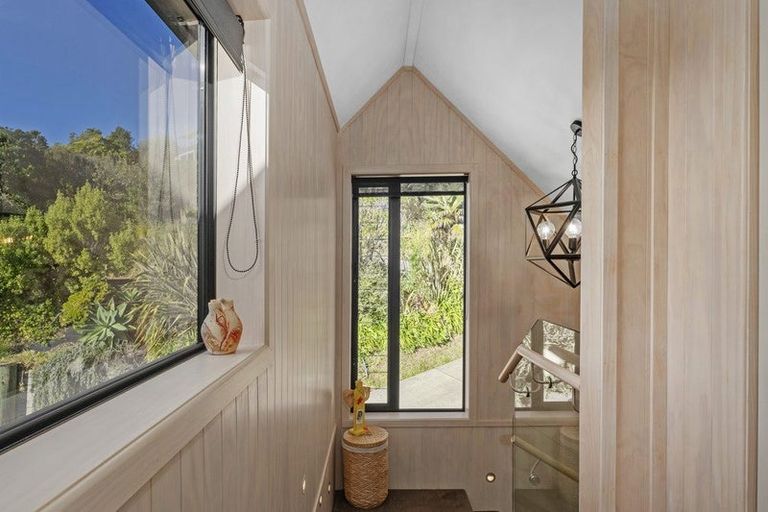 Photo of property in 34 Motuhoa Road, Tairua, 3508