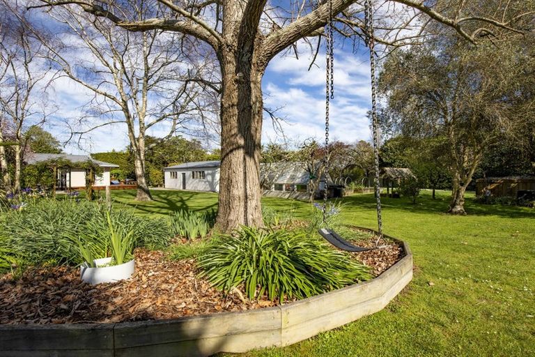 Photo of property in 97 Gear Road, Te Horo, Otaki, 5582