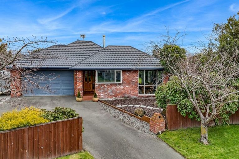 Photo of property in 4 Paget Drive, Woodend, 7610