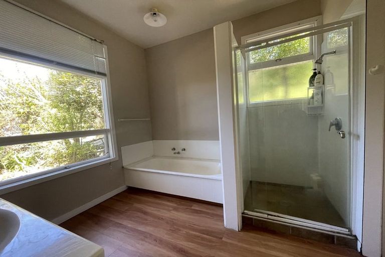 Photo of property in 116 Moncks Spur Road, Redcliffs, Christchurch, 8081