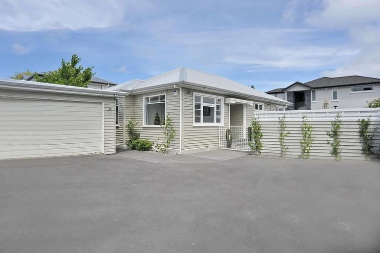 Photo of property in 153 Centaurus Road, Saint Martins, Christchurch, 8022