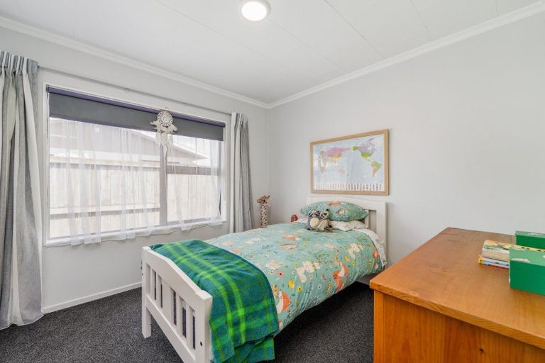 Photo of property in 8 Chelmarsh Place, Highbury, Palmerston North, 4412