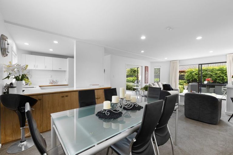 Photo of property in 73 Lowry Avenue, Redwood, Christchurch, 8051
