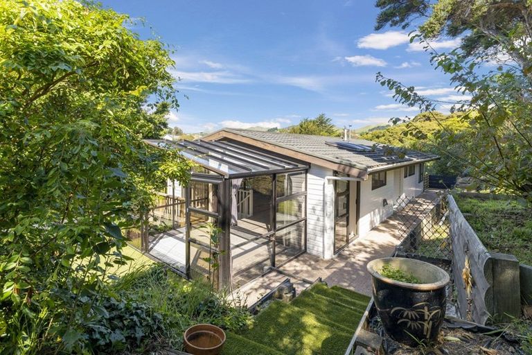 Photo of property in 25 Solander Place, Whitby, Porirua, 5024