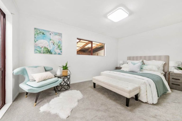 Photo of property in 76 Gallony Avenue, Massey, Auckland, 0614