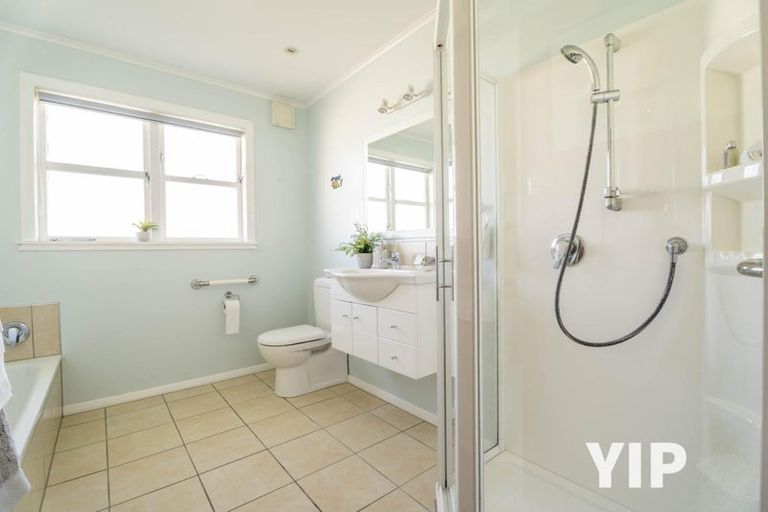 Photo of property in 159 Broderick Road, Johnsonville, Wellington, 6037