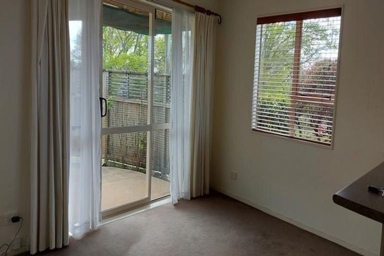 Photo of property in 2 Northridge Terrace, Massey, Auckland, 0614