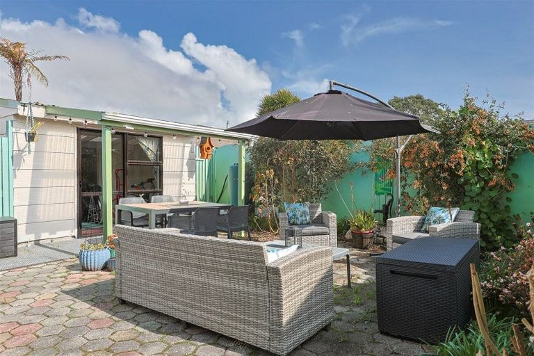 Photo of property in 2 Mclaughlins Lane, Westport, 7825