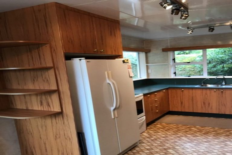 Photo of property in 3 Angell Street, Johnsonville, Wellington, 6037