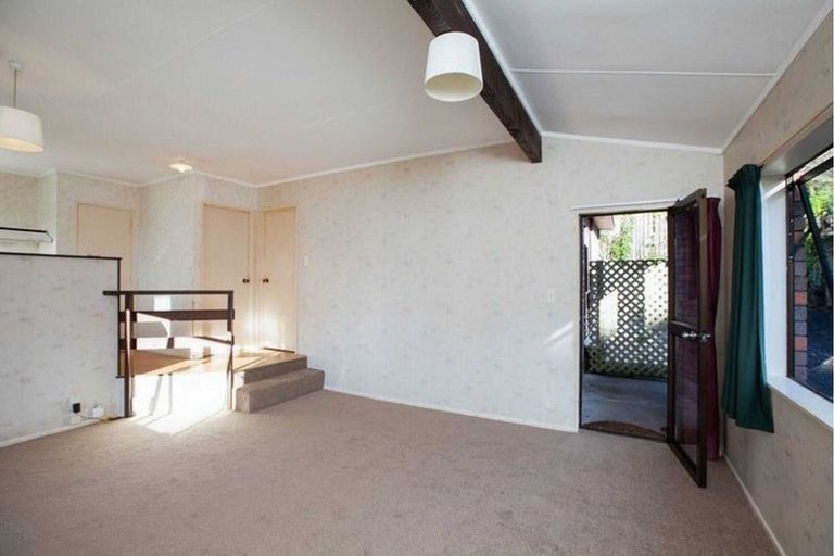 Photo of property in 70 Belair Avenue, Blagdon, New Plymouth, 4310