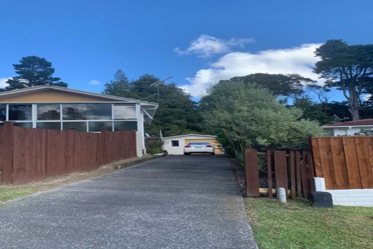 Photo of property in 41 Tamahere Drive, Glenfield, Auckland, 0629