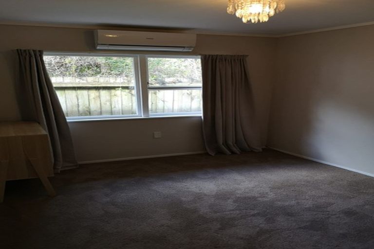 Photo of property in 23 Glenmore Road, Sunnyhills, Auckland, 2010
