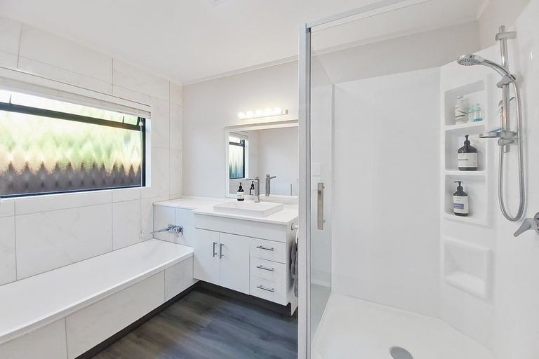 Photo of property in 165 Auckland Road, Greenmeadows, Napier, 4112