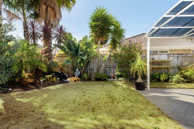 Photo of property in 4 Pat Bishop Place, Papamoa Beach, Papamoa, 3118