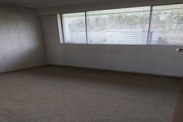 Photo of property in 10f3 Rawson Street, Tawa, Wellington, 5028