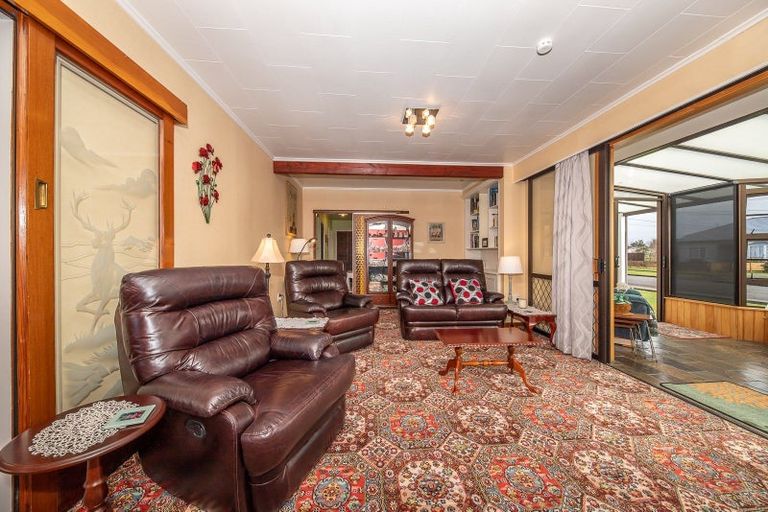 Photo of property in 38 Lyndhurst Street, Westport, 7825