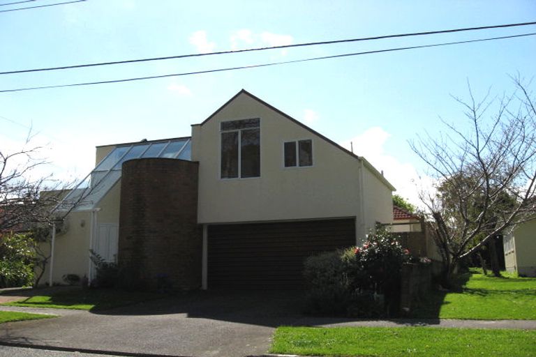Photo of property in 237b Riverside Drive, Waterloo, Lower Hutt, 5011