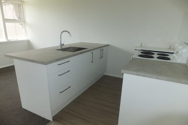 Photo of property in 37 Hillier Place, Spreydon, Christchurch, 8024