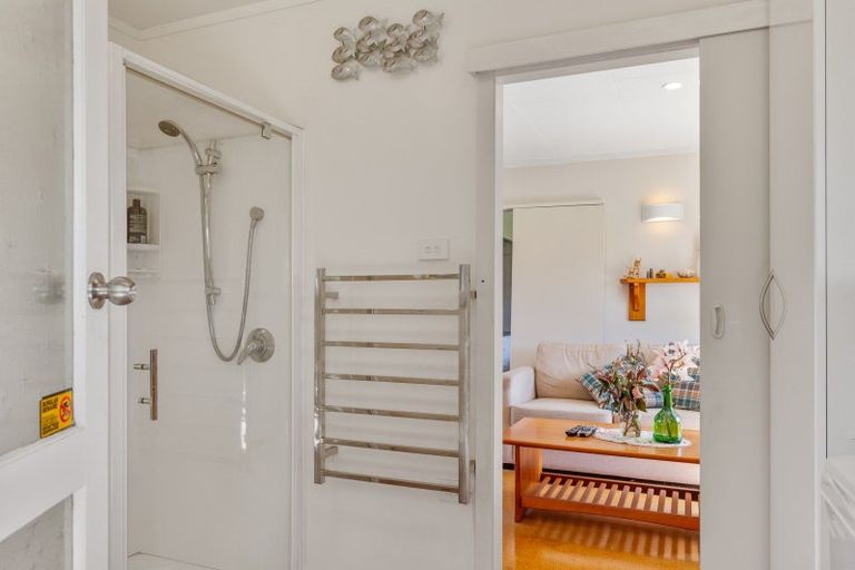 Photo of property in 13 Boulton Road, Levin, 5510