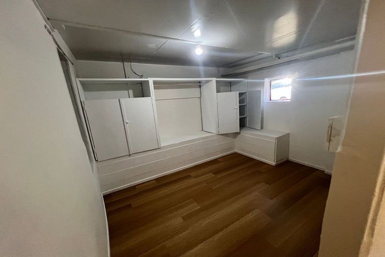Photo of property in 38 Lanigan Street, Birkdale, Auckland, 0626