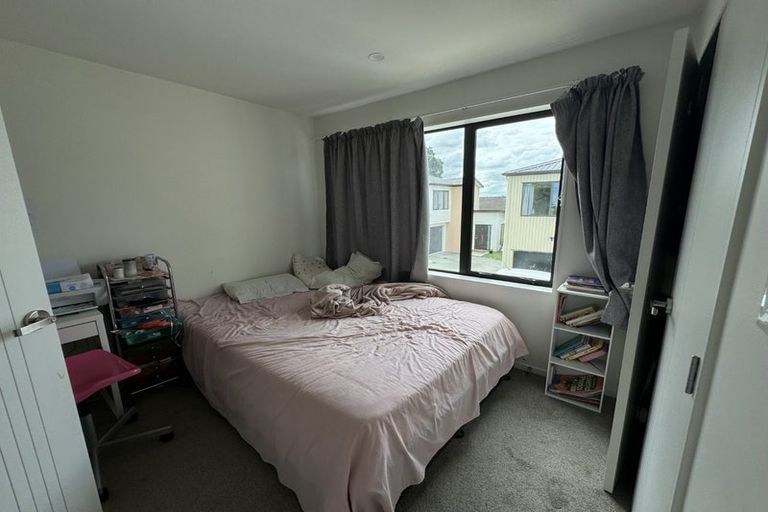 Photo of property in 7/116 Colwill Road, Massey, Auckland, 0614