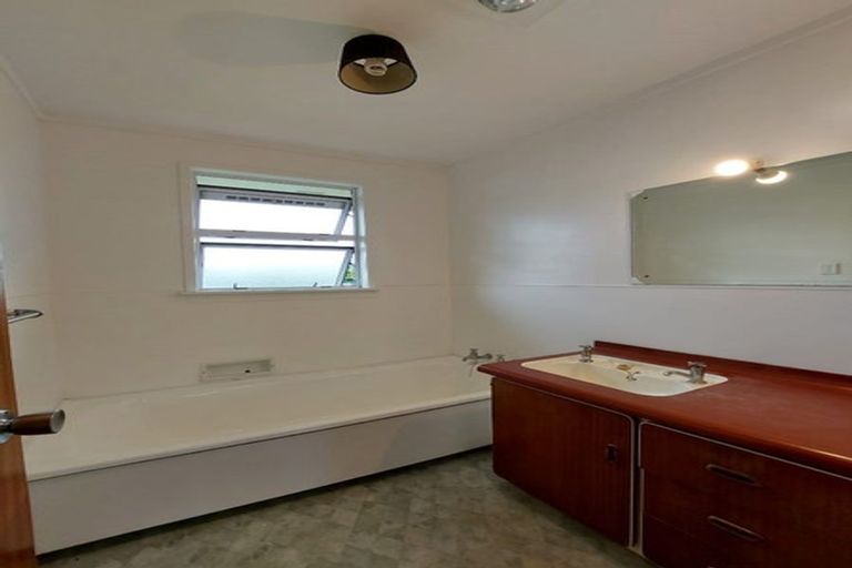Photo of property in 9c Severn Place, Spotswood, New Plymouth, 4310