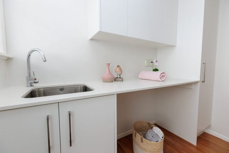 Photo of property in 15 Collier Avenue, Karori, Wellington, 6012