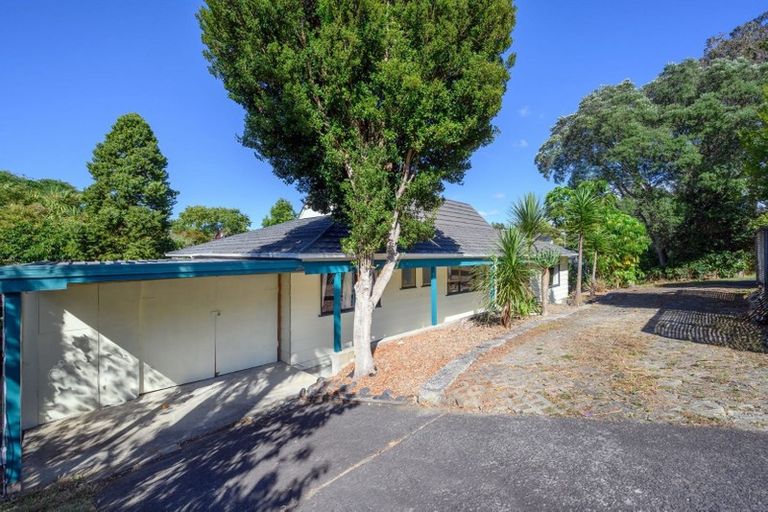 Photo of property in 28 Glamorgan Drive, Torbay, Auckland, 0630