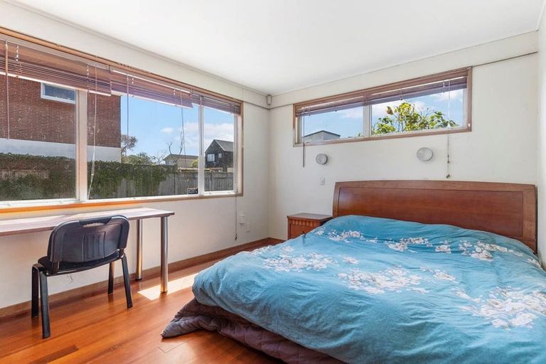 Photo of property in 15 Pooley Street, Pakuranga Heights, Auckland, 2010