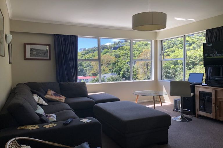 Photo of property in 1/132 Curtis Street, Northland, Wellington, 6012