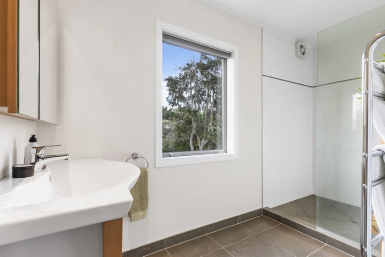 Photo of property in 22 Church Street, Northcote Point, Auckland, 0627
