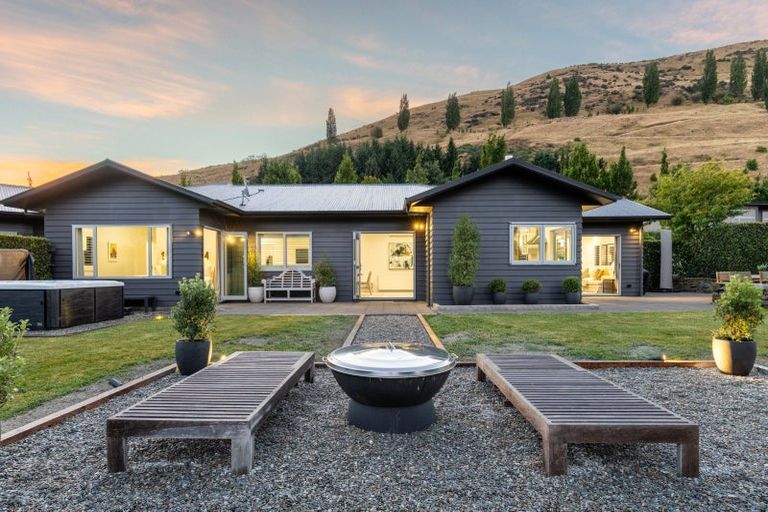Photo of property in 45 Ferry Hill Drive, Lower Shotover, Queenstown, 9371