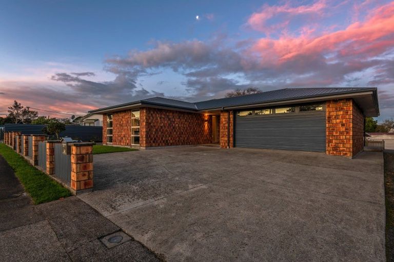 Photo of property in 39 Pukepapa Road, Marton, 4710