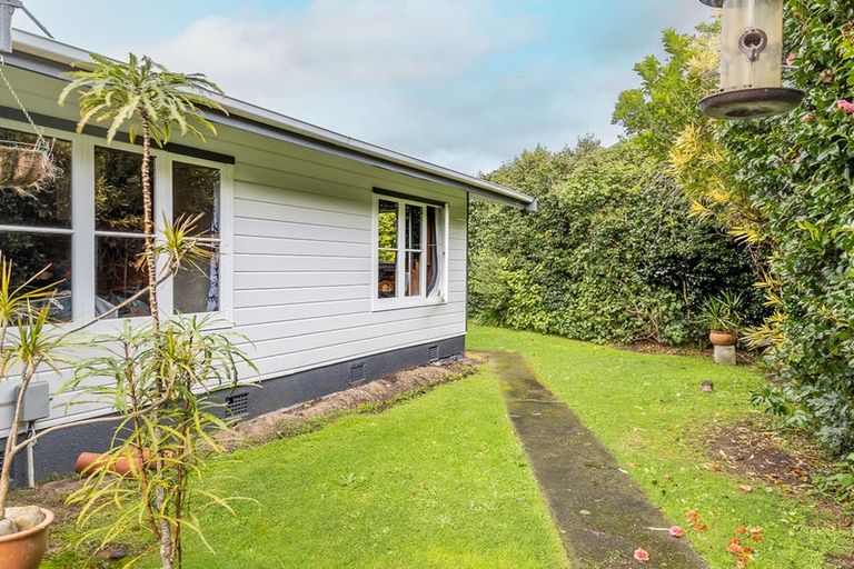 Photo of property in 9 Patterson Grove, Waikanae, 5036