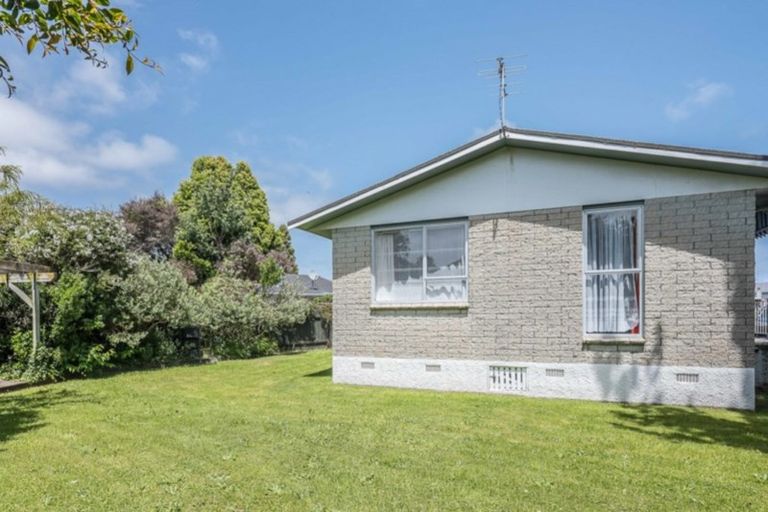 Photo of property in 52a Kapiti Road, Paraparaumu, 5032