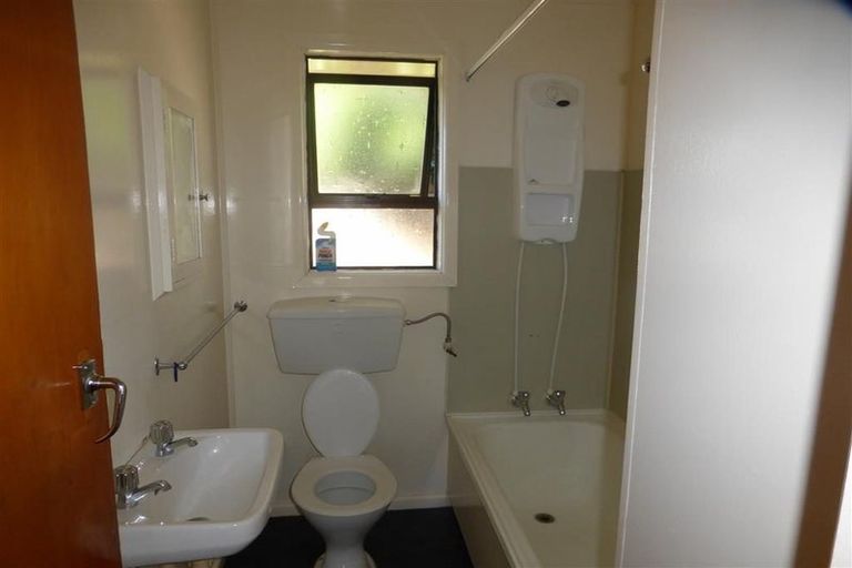 Photo of property in 2/129 Geraldine Street, Edgeware, Christchurch, 8013