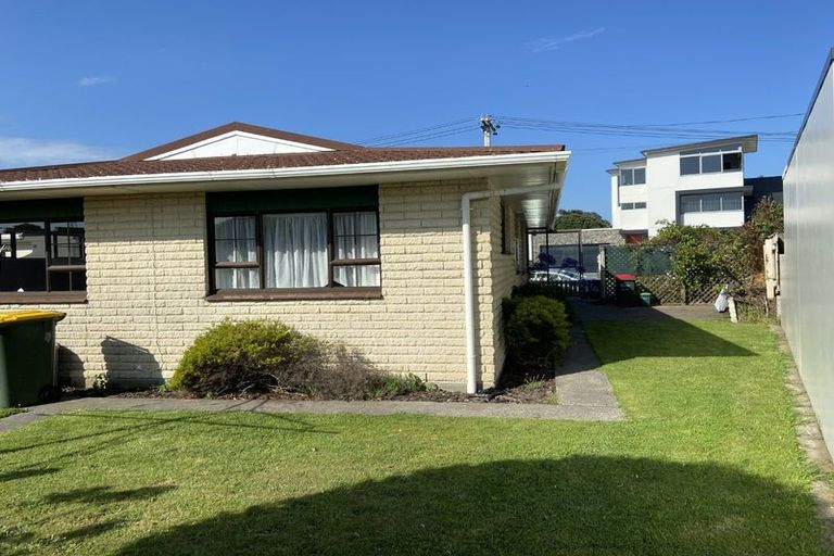 Photo of property in 3 Eliot Street, New Plymouth, 4310